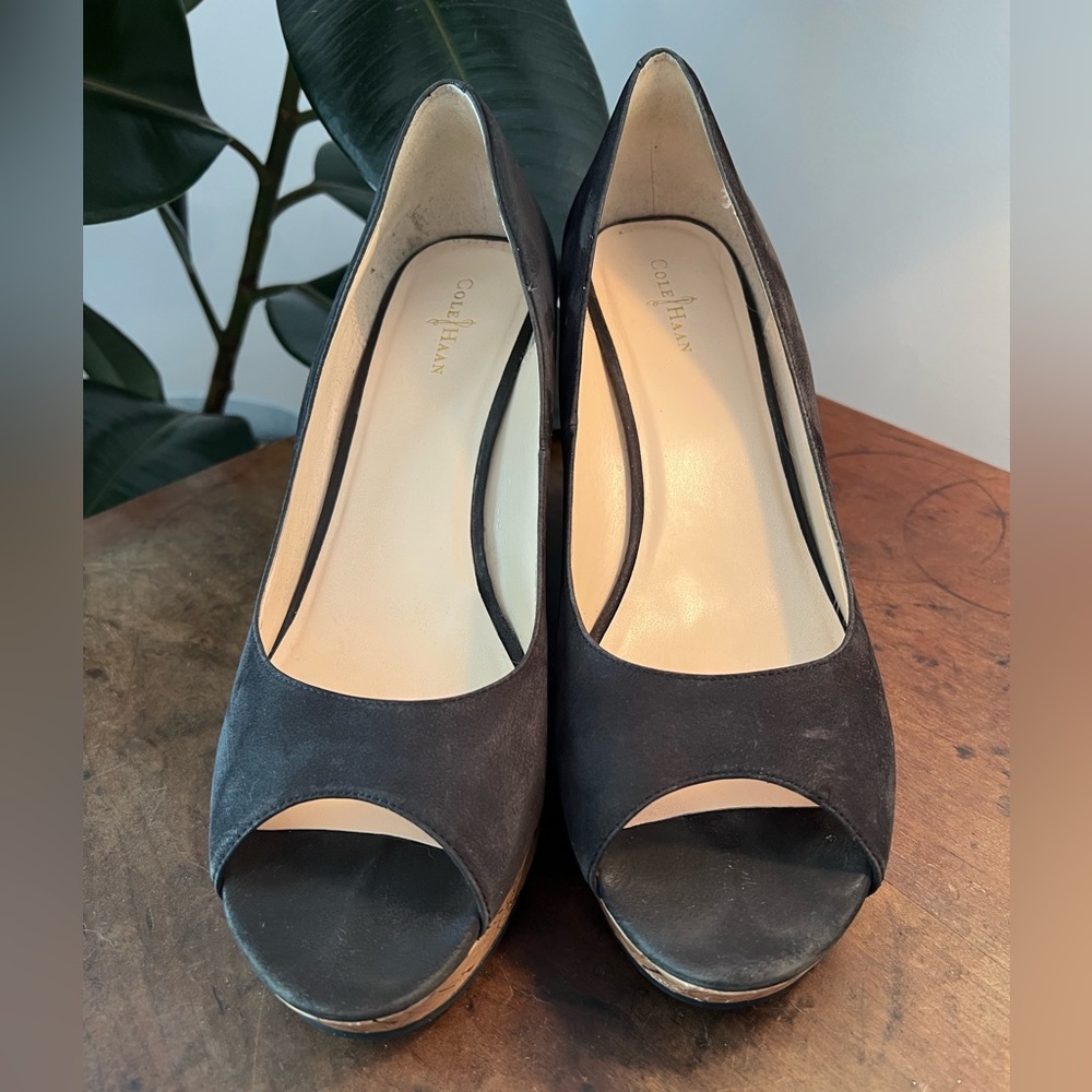 Open toed wedges